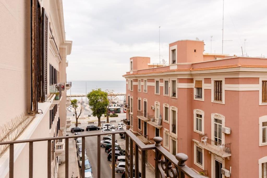 Casa Jole, Appartamento In Centro Bari Exterior foto